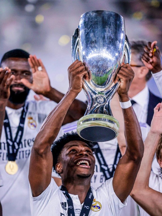 塞维利亚轻取曼城，楚阿梅尼刷新纪录